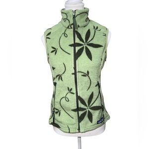 Patagonia Women’s Synchilla Fleece Vest Green Floral Print